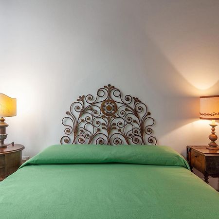Aurora'S, Renaissance Suite, Historic Apartment, Pivot Location, Few Walks From All, Ac Bedroom Флоренция Екстериор снимка